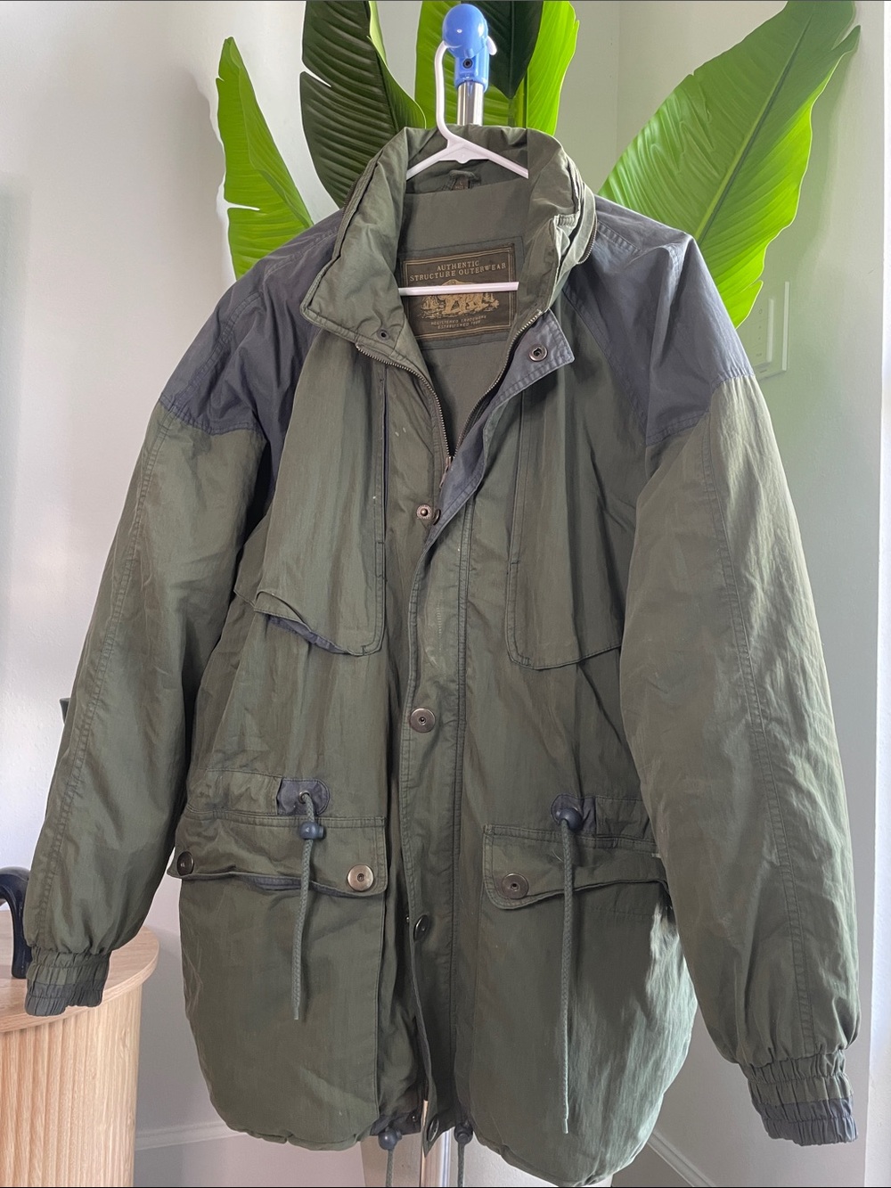 Men's Olive Green Military Field Jacket with Dark Shoulder Panels